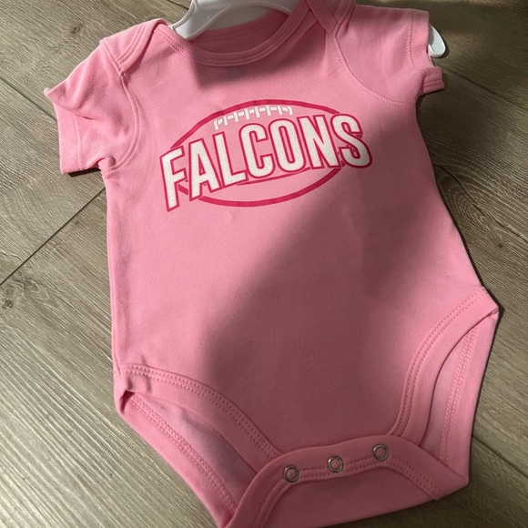 New 3-Pack Atlanta Falcons NFL Football Girls Bodysuits - Picture 3 of 4